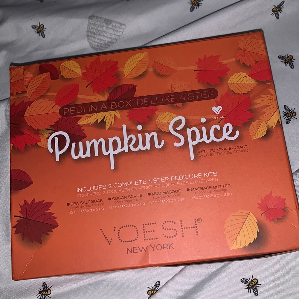 NEW in Box Voesh Pumpkin Spice Pedi in a Box